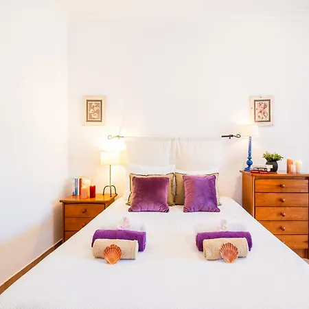 Villa In Armacao De Pera With Pool Near Beach *