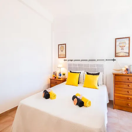 Villa In Armacao De Pera With Pool Near Beach Villa *
